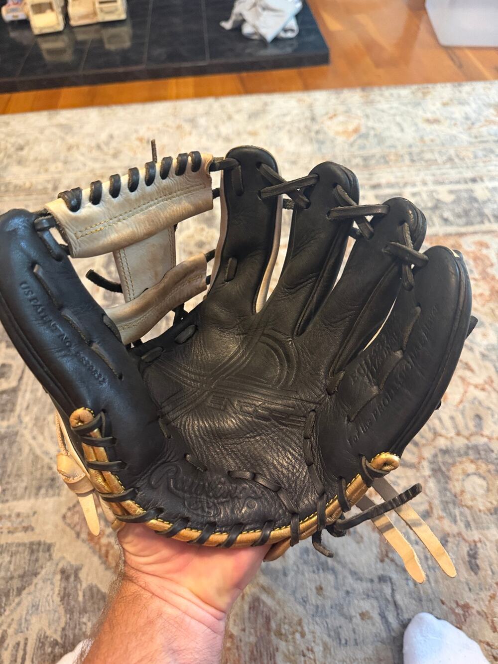 Rawlings Gold Glove Baseball Glove PROS15MT 11.5” Black Tan Right Hand Throw
